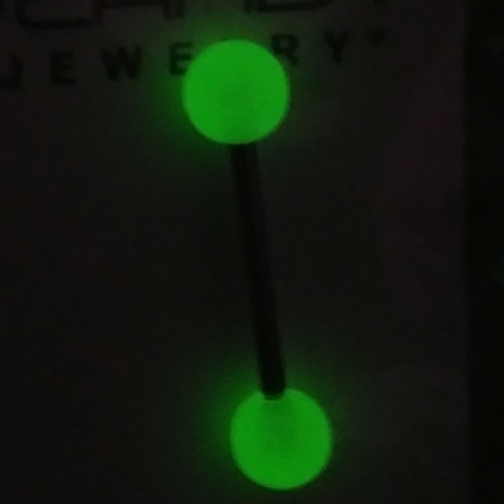 NWT GLOW IN THE DARK TONGUE RING